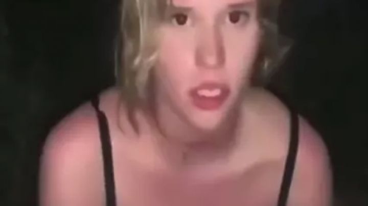 Спортики жеско наказали закладчицу / Раздели суку / Порно закладчица